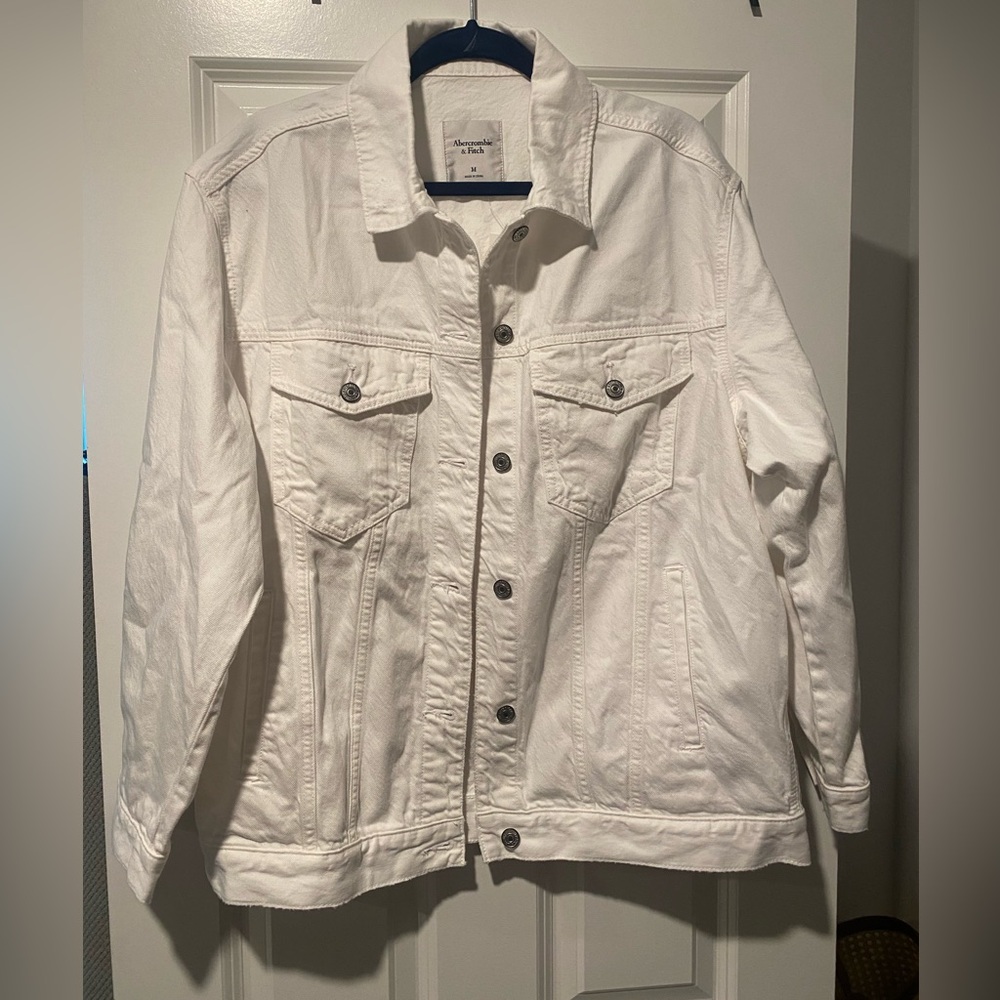 A&F oversized white denim jacket